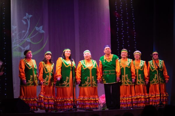 24 апреля в Народном Доме г. Кыштыма прошел концерт, посвященный 20-летию ансамбля “ЯШЛЕК”